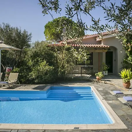 빌라 Sleeps 4 Pool Air Con Wifi Lakíthra
