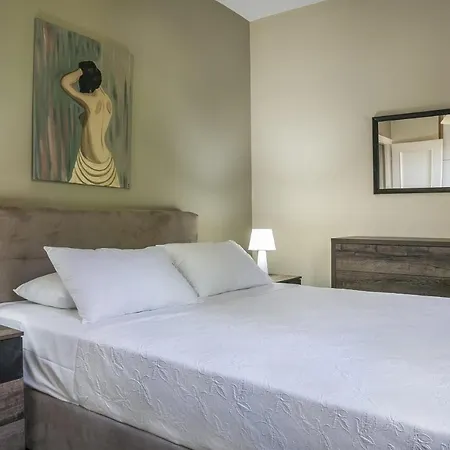 Sleeps 4 Pool Air Con Wifi 빌라